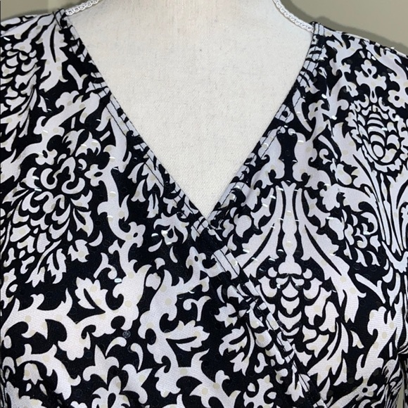 MSK Faux Wrap Top Black& White Paisley Sparkling Sequin Flattering Bell Sleeve - Picture 11 of 15